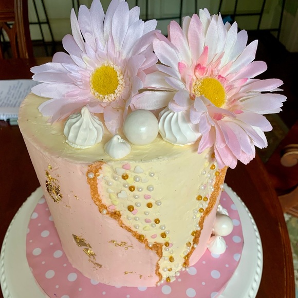 Meet your Posher, Megan - Picture 1 of 1